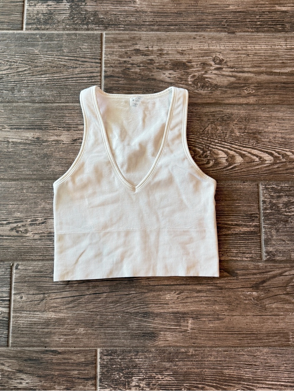 Athleta Women Aurora Ribbed Seamless V-neck Crop Tank